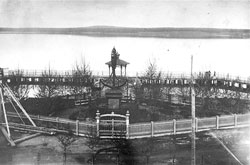 Воткинск. Памятник Якорь на плотине